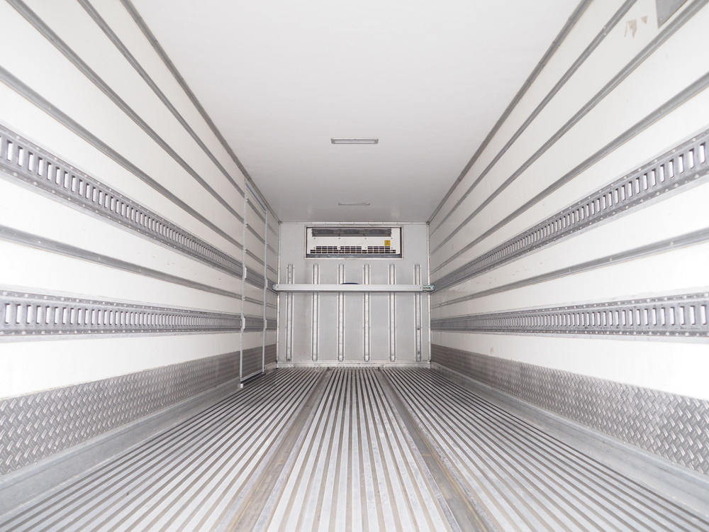 いすゞ フォワード 冷凍バン 中型 TKG-FRR90T2 年式 H25[写真28]