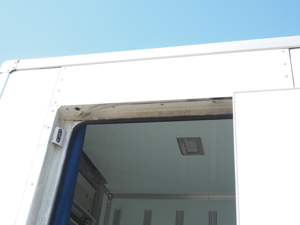 いすゞ エルフ 冷凍バン 小型 TKG-NPR85AN 年式 H25[写真21]