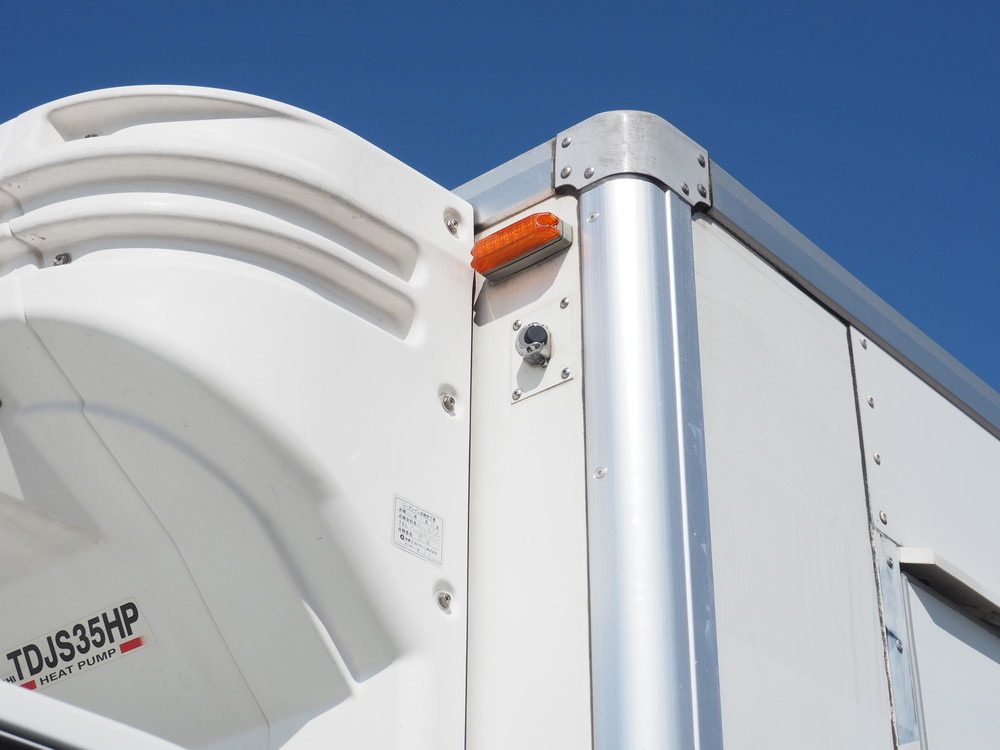 いすゞ エルフ 冷凍バン 小型 TKG-NPR85AN 年式 H25[写真15]