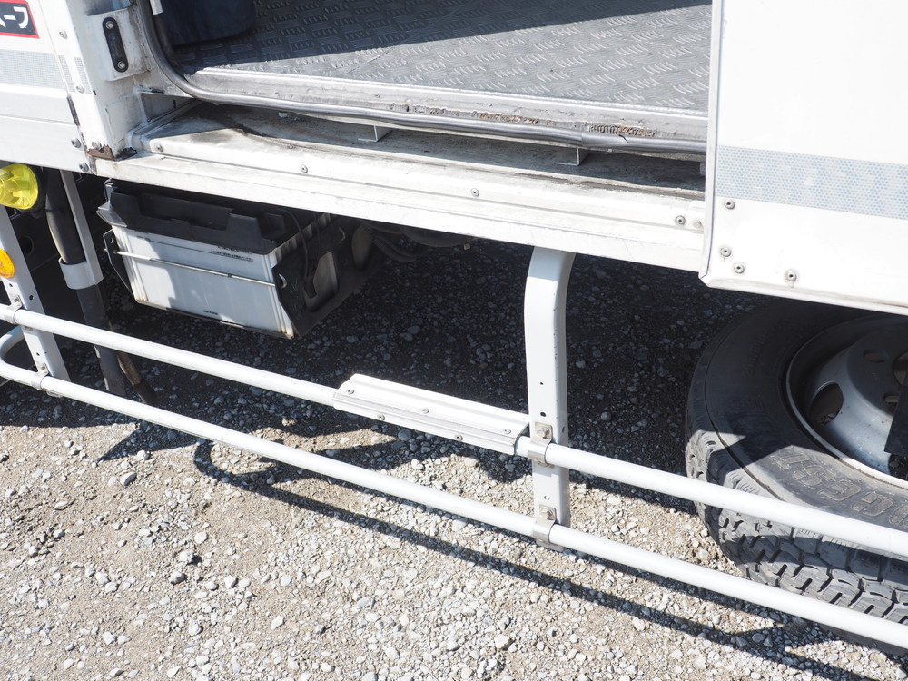 いすゞ エルフ 冷凍バン 小型 TKG-NPR85AN 年式 H25[写真22]