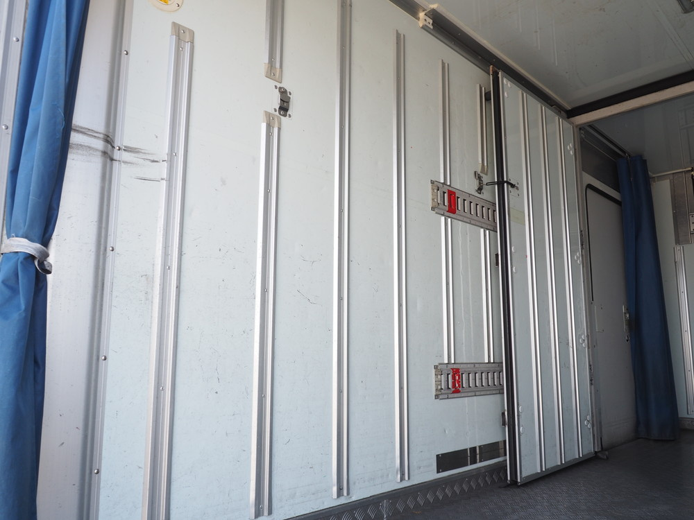 いすゞ エルフ 冷凍バン 小型 TKG-NPR85AN 年式 H25[写真14]