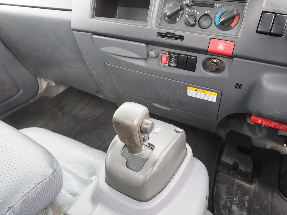 いすゞ エルフ 平ボディ 小型 BKG-NPR85AN 年式 H19[写真23]