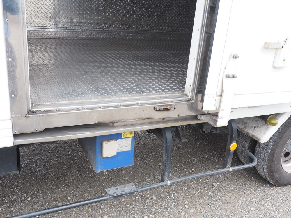 いすゞ エルフ 冷凍バン 小型 TPG-NPR85AN 年式 H27[写真16]