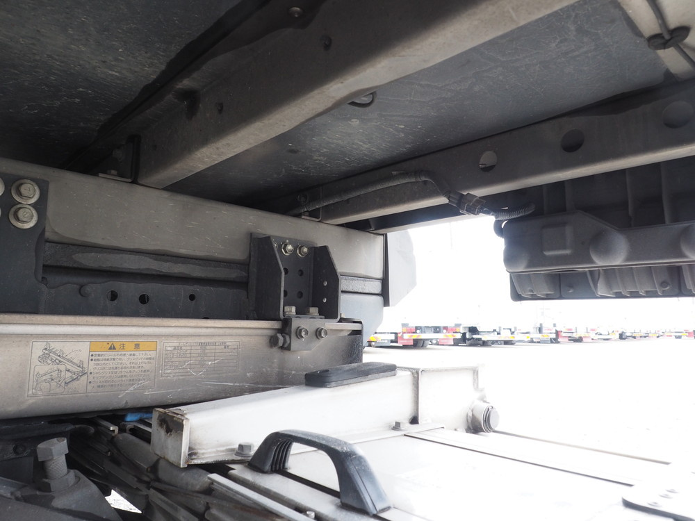 いすゞ エルフ 冷凍バン 小型 TPG-NPR85AN 年式 H27[写真46]