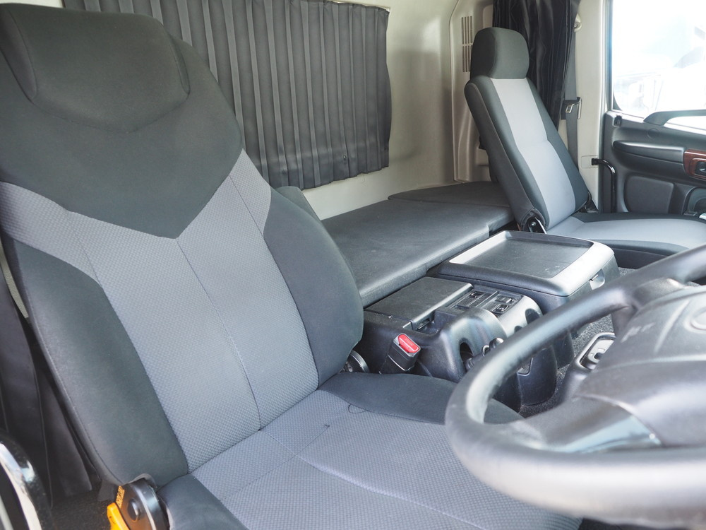 日野 グランドプロフィア ウイング車 大型 QPG-FW1EXEG 年式 H27[写真34]