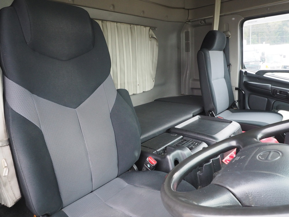 日野 グランドプロフィア ウイング車 大型 QKG-FW1EXBG 年式 H26[写真33]