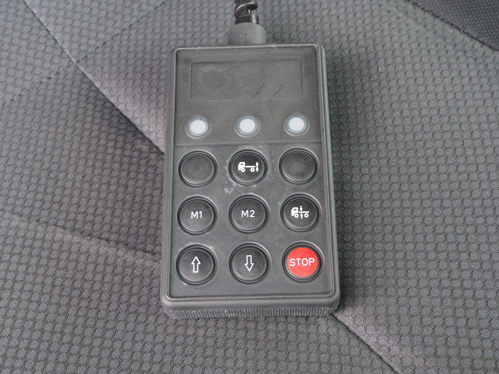 日野 グランドプロフィア ウイング車 大型 QKG-FW1EXBG 年式 H26[写真40]