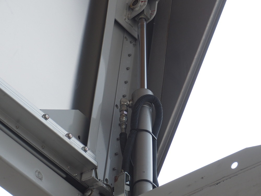 いすゞ フォワード ウイング車 中型 TKG-FRR90T2 年式 H27[写真13]