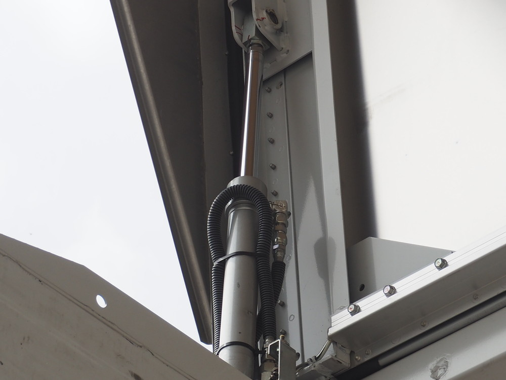 いすゞ フォワード ウイング車 中型 TKG-FRR90T2 年式 H27[写真19]