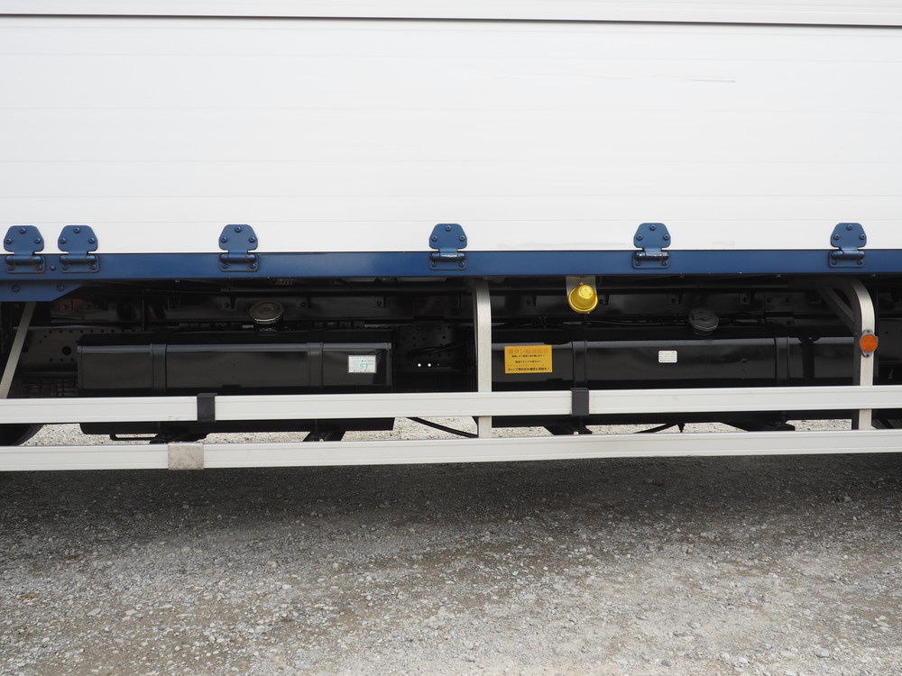 いすゞ フォワード ウイング車 中型 TKG-FRR90T2 年式 H27[写真17]