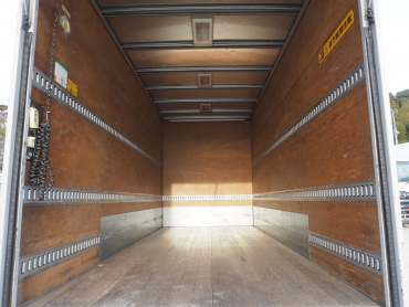 いすゞ エルフ バン車 小型 BKG-NMR85AN 年式 H21 [写真17]