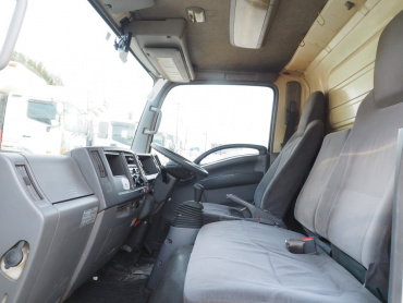 いすゞ エルフ バン車 小型 BKG-NMR85AN 年式 H21 [写真38]