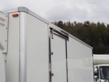 三菱ふそう キャンター 冷凍バン 小型 TKG-FEB50 年式 H26 [写真11]