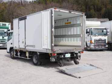 三菱ふそう キャンター 冷凍バン 小型 TKG-FEB50 年式 H26 [写真18]