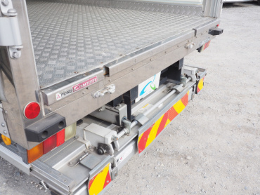 三菱ふそう キャンター 冷凍バン 小型 TKG-FEB50 年式 H26 [写真32]