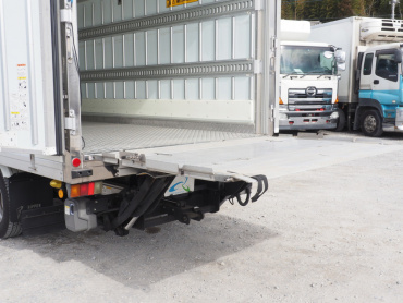 三菱ふそう キャンター 冷凍バン 小型 TKG-FEB50 年式 H26 [写真33]