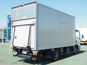 いすゞ エルフ バン車 小型 BKG-NMR85AN 年式 H21 [写真05]