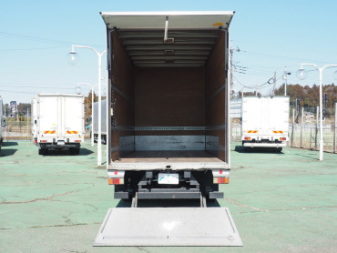 いすゞ エルフ バン車 小型 BKG-NMR85AN 年式 H21 [写真16]