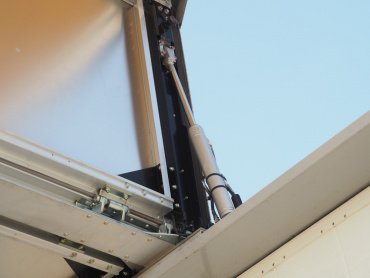 いすゞ ギガ ウイング車 大型 QKG-CYJ77A 年式 H27 [写真21]