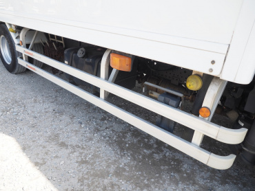 いすゞ エルフ 冷凍バン 小型 SKG-NPR85AN 年式 H23 [写真11]