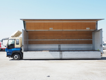 いすゞ ギガ ウイング車 大型 PDG-CYJ77W8A 年式 H21 [写真17]