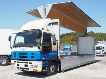 いすゞ ギガ ウイング車 大型 PDG-CYJ77W8A 年式 H21 [写真09]