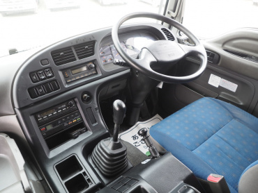 いすゞ ギガ ウイング車 大型 QKG-CYJ77A 年式 H27 [写真32]