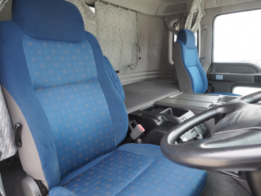 いすゞ ギガ ウイング車 大型 QKG-CYJ77A 年式 H27 [写真30]