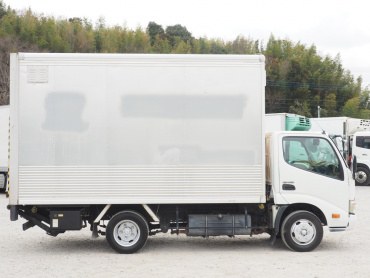 日野 デュトロ バン車 小型 SKG-XZU645M 年式 H24 [写真09]