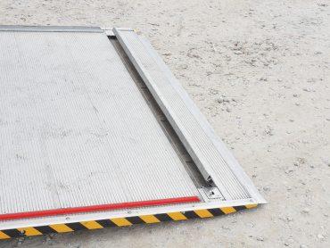 日野 デュトロ バン車 小型 SKG-XZU645M 年式 H24 [写真21]