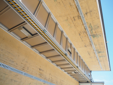 いすゞ ギガ ウイング車 大型 QKG-CYJ77A 年式 H27 [写真24]