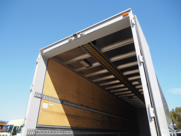 いすゞ ギガ ウイング車 大型 QKG-CYJ77A 年式 H27 [写真28]