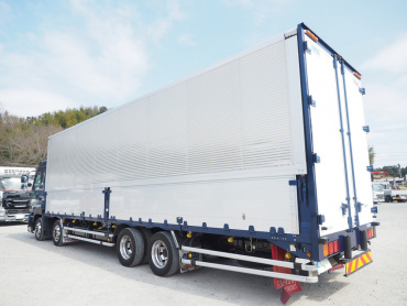 いすゞ ギガ ウイング車 大型 QKG-CYJ77A 年式 H27 [写真08]