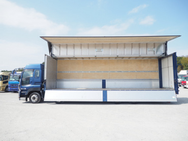 いすゞ ギガ ウイング車 大型 QKG-CYJ77A 年式 H27 [写真18]