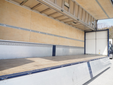 いすゞ ギガ ウイング車 大型 QKG-CYJ77A 年式 H27 [写真22]