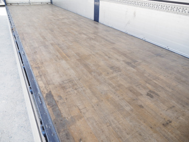 いすゞ ギガ ウイング車 大型 QKG-CYJ77A 年式 H27 [写真24]