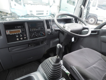 いすゞ フォワード 冷凍バン 中型 TKG-FRR90T2 年式 H25 [写真36]