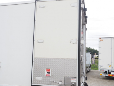 いすゞ エルフ 冷凍バン 小型 TPG-NPR85AN 年式 H27 [写真20]