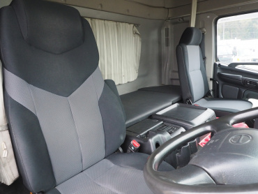 日野 グランドプロフィア ウイング車 大型 QKG-FW1EXBG 年式 H26 [写真33]