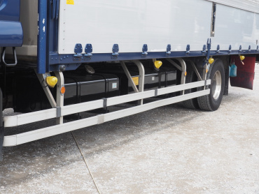 いすゞ フォワード ウイング車 中型 TKG-FRR90T2 年式 H27 [写真16]