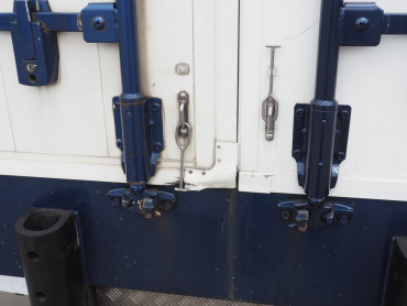 いすゞ フォワード ウイング車 中型 TKG-FRR90T2 年式 H27 [写真08]