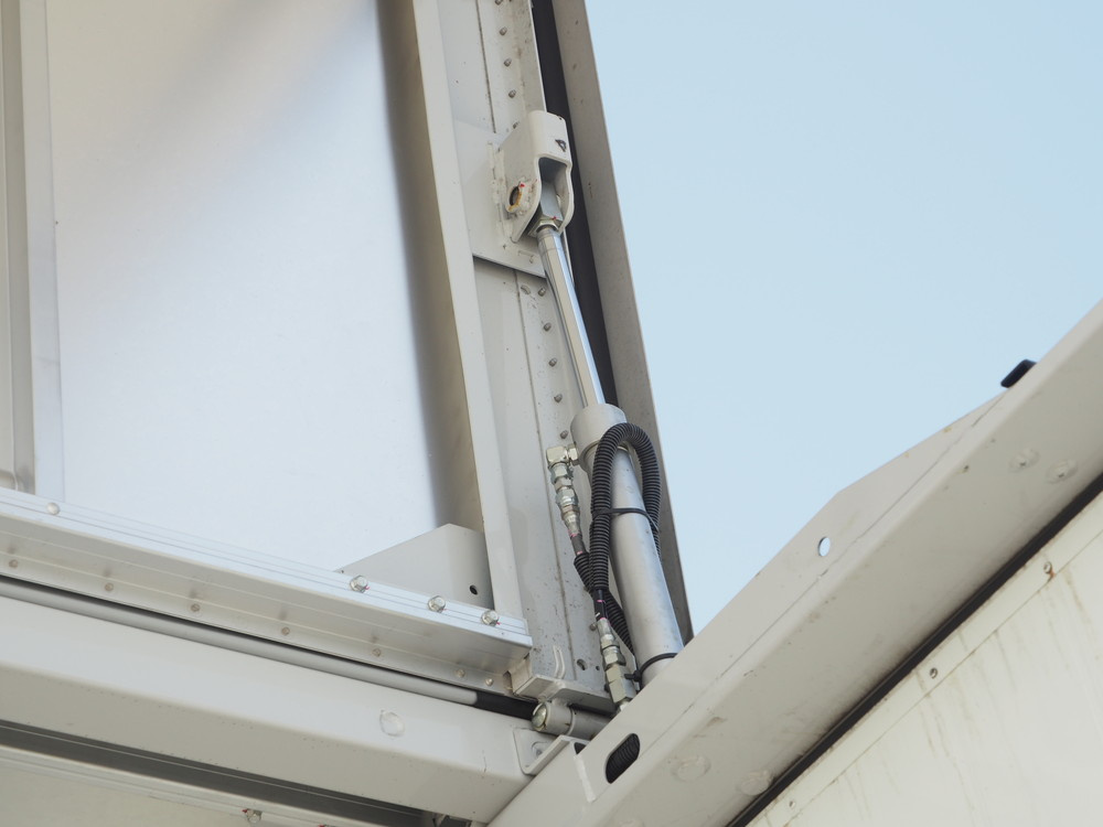 三菱ふそう ファイター ウイング車 中型 TKG-FK64F 年式 H26[写真19]