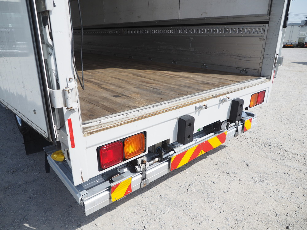 三菱ふそう ファイター ウイング車 中型 TKG-FK64F 年式 H26[写真29]