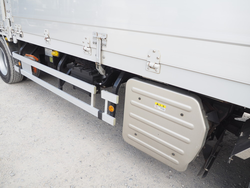 いすゞ ギガ ウイング車 大型 QKG-CYJ77A 年式 H27[写真10]