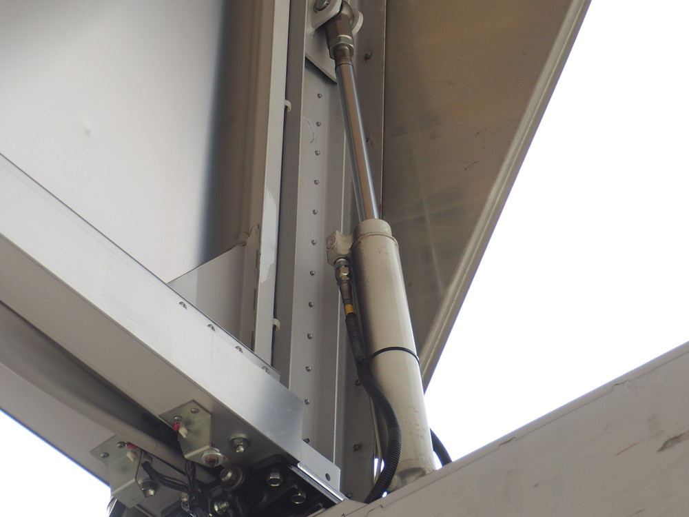 日野 グランドプロフィア ウイング車 大型 LKG-FW1EXBG 年式 H23[写真15]