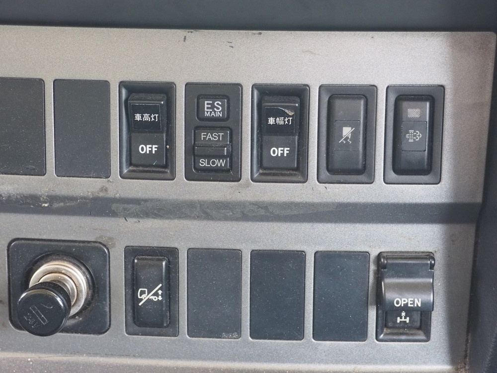 日野 グランドプロフィア ウイング車 大型 LKG-FW1EXBG 年式 H23[写真46]