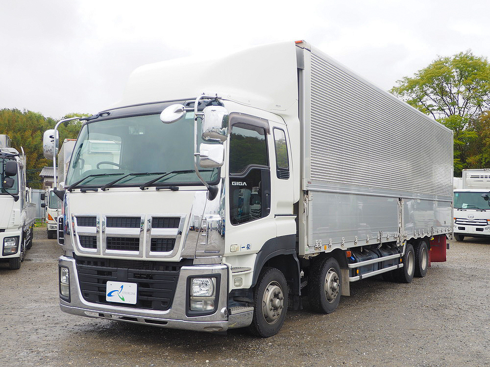 いすゞ ギガ ウイング車 大型 QKG-CYJ77A 年式 H27[写真01]