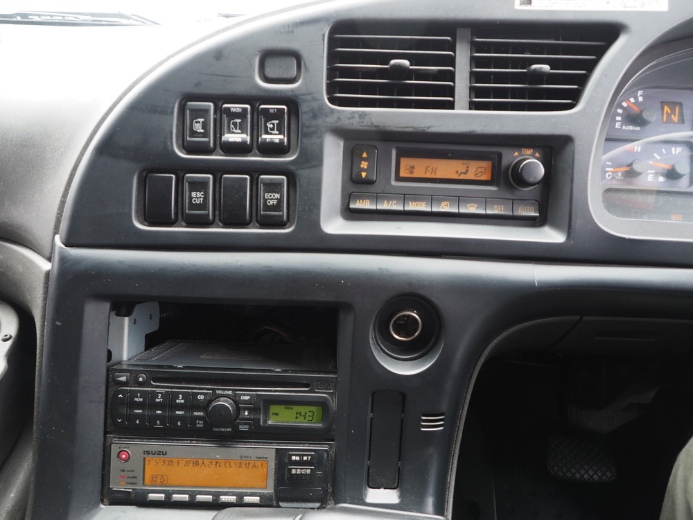 いすゞ ギガ ウイング車 大型 QKG-CYJ77A 年式 H27[写真36]