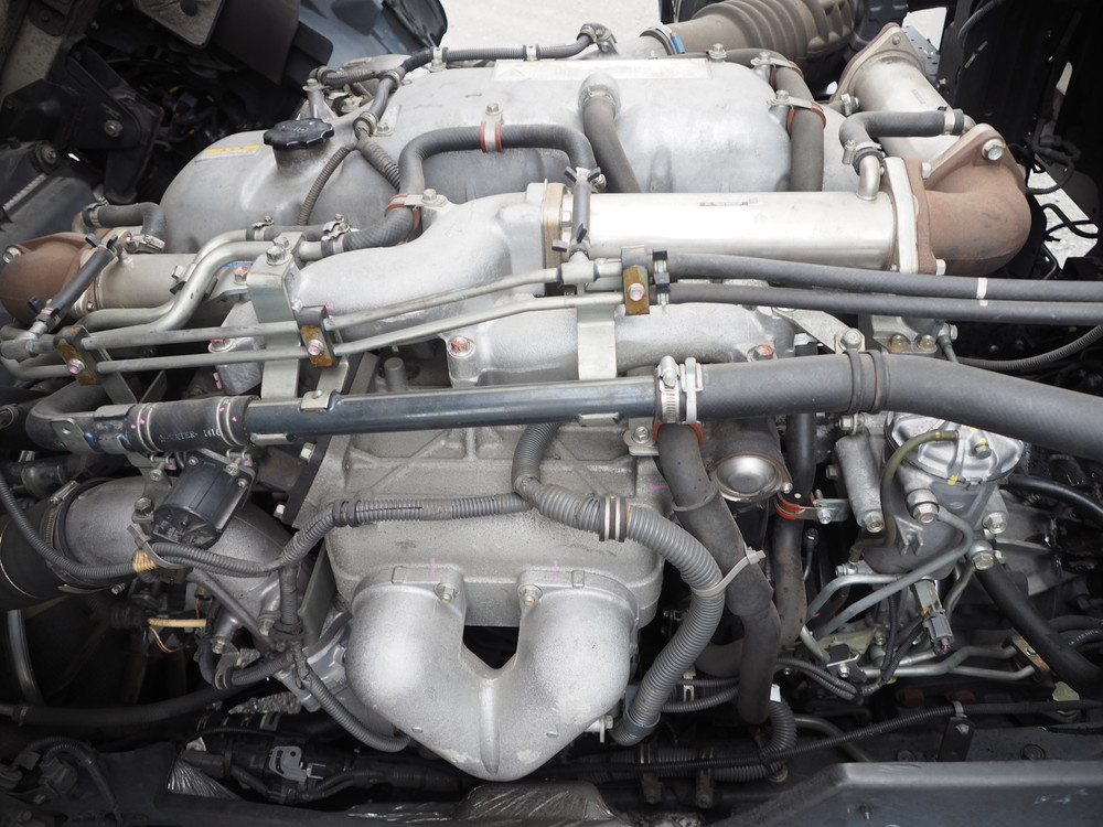 いすゞ ギガ ウイング車 大型 QKG-CYJ77A 年式 H27[写真50]