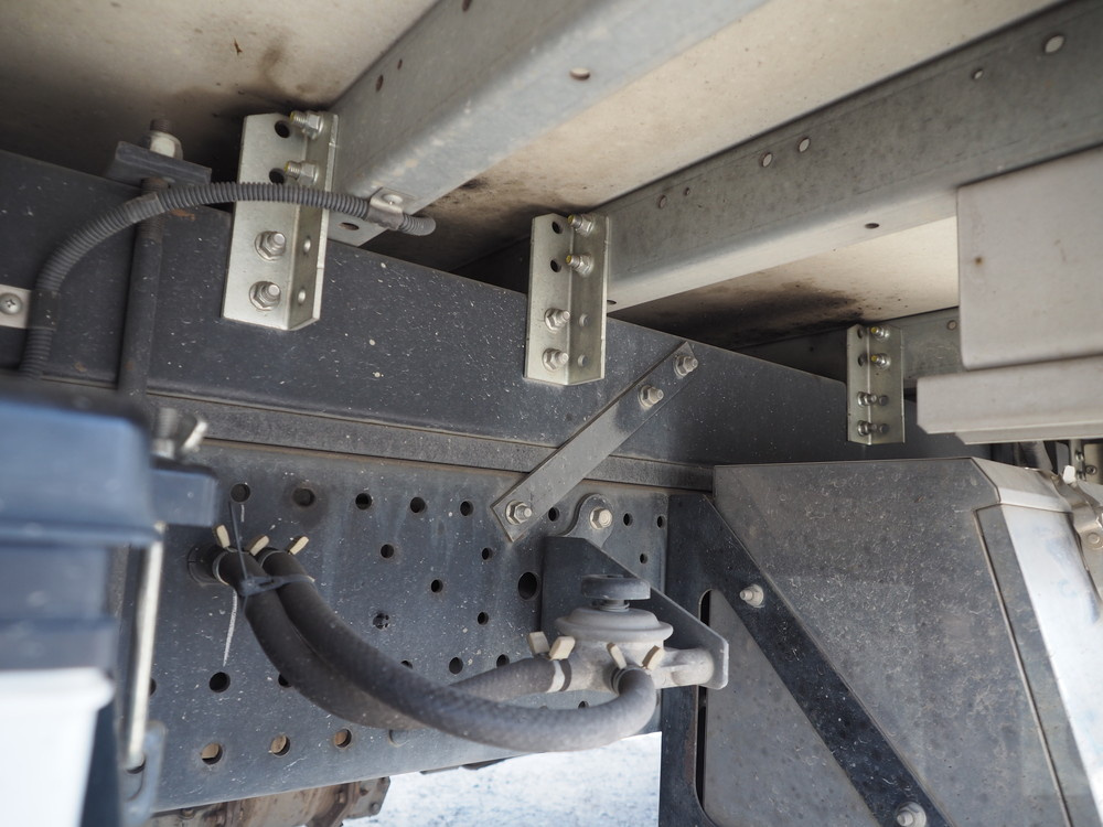 いすゞ エルフ 冷凍バン 小型 BKG-NPR85AN 年式 H23[写真36]